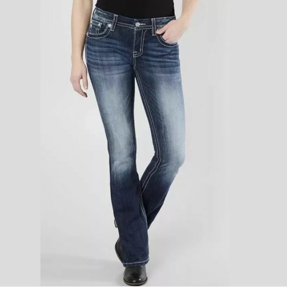 Last one Sz 28🌹Miss Me Mid rise Easy Bootcut - Picture 2 of 3